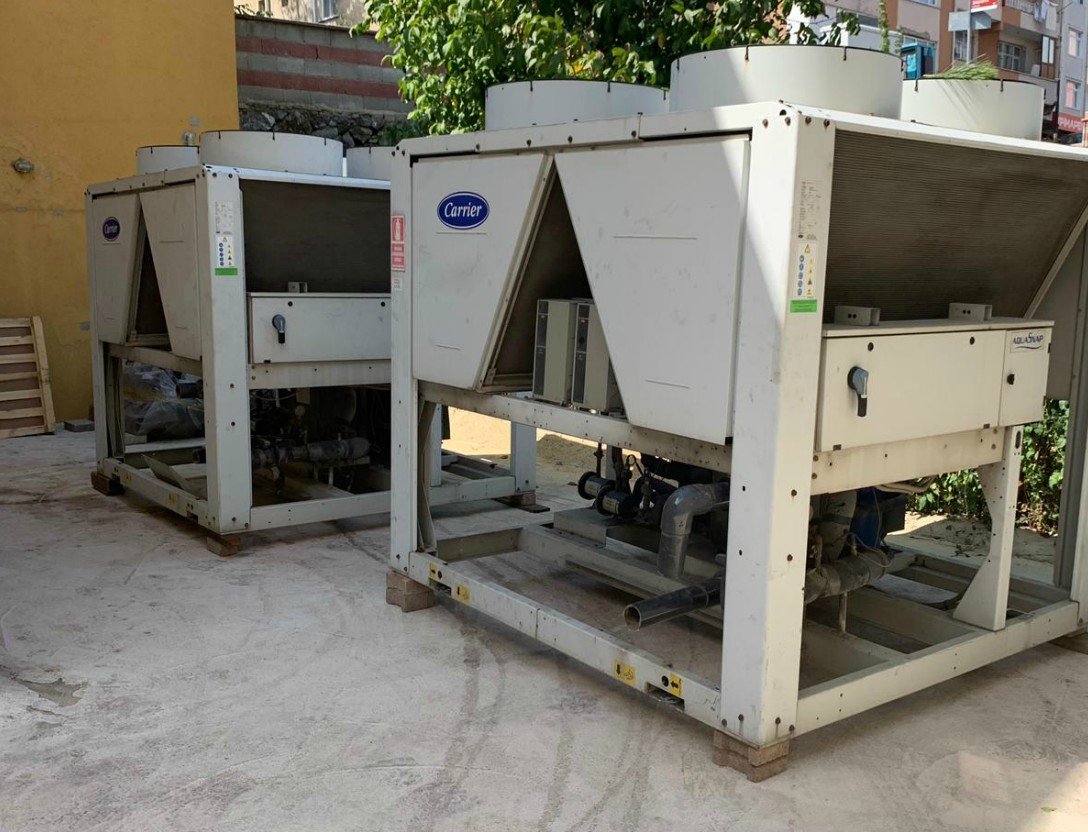 Carrier Chiller 200kW  2.El