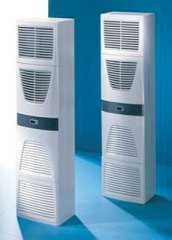SK 3328.100  Yan pnl-kapı monteli Pano Kliması 2000W