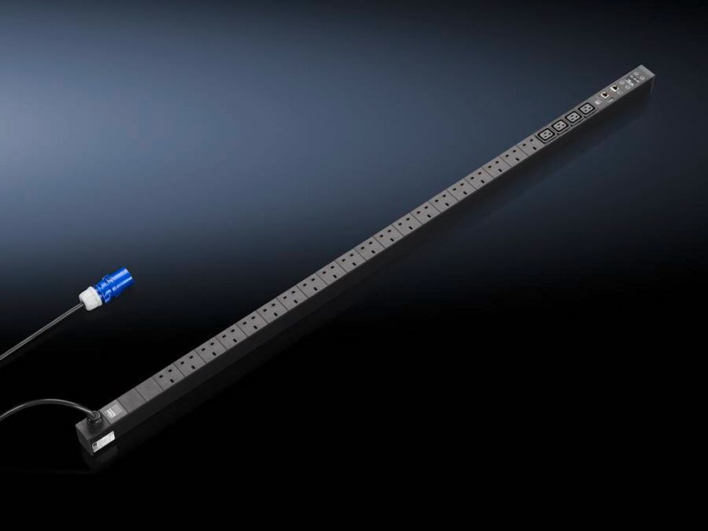 DK 7979822 PDU UK, metered version